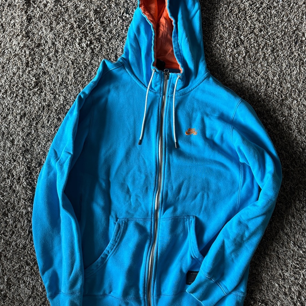 Nike SB Men's Hoodie Small